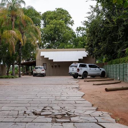 Riverbank Lodge Upington Exterior photo
