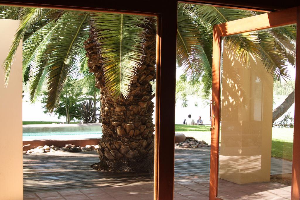 Riverbank Lodge Upington Exterior photo