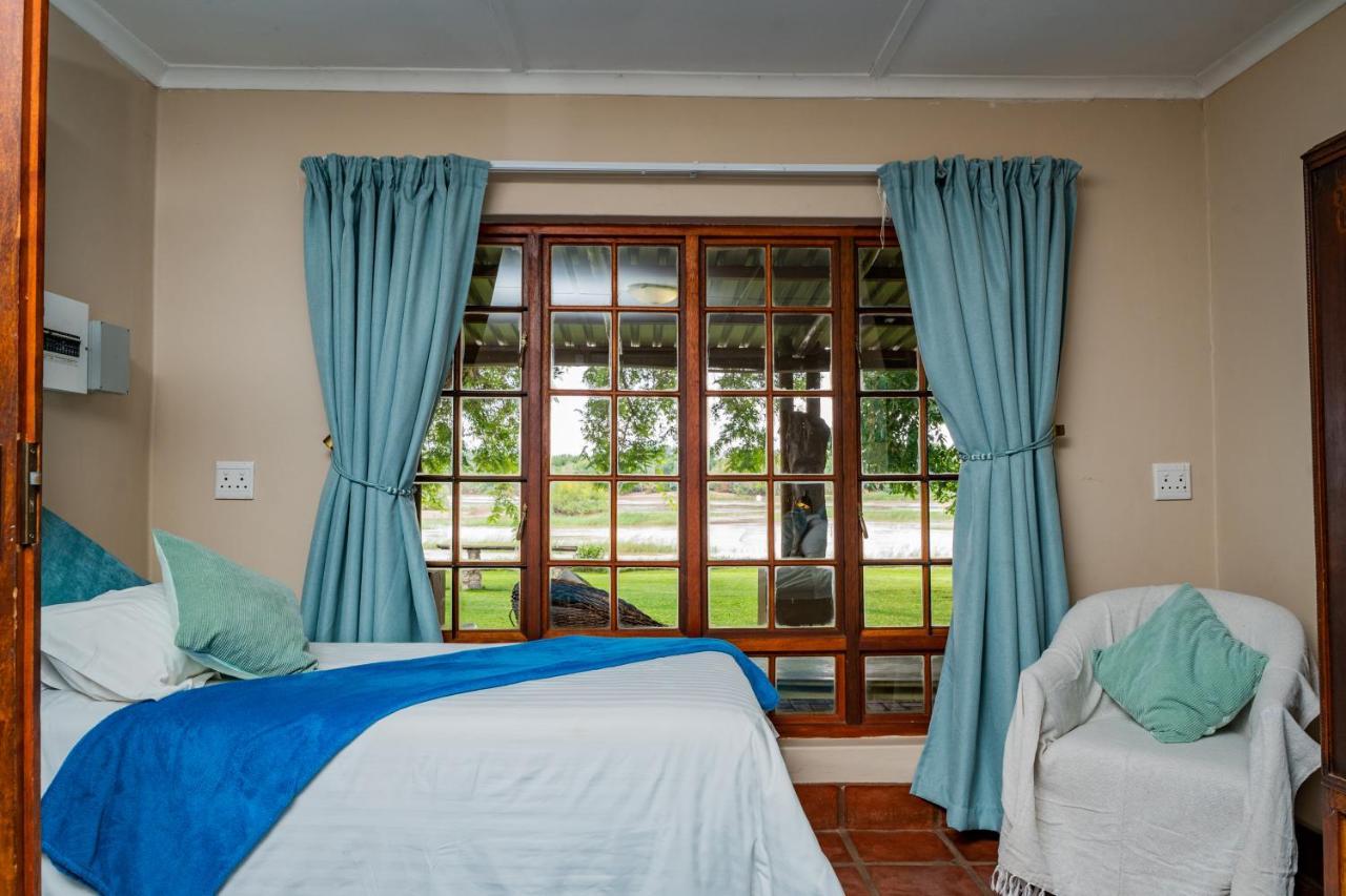 Riverbank Lodge Upington Exterior photo