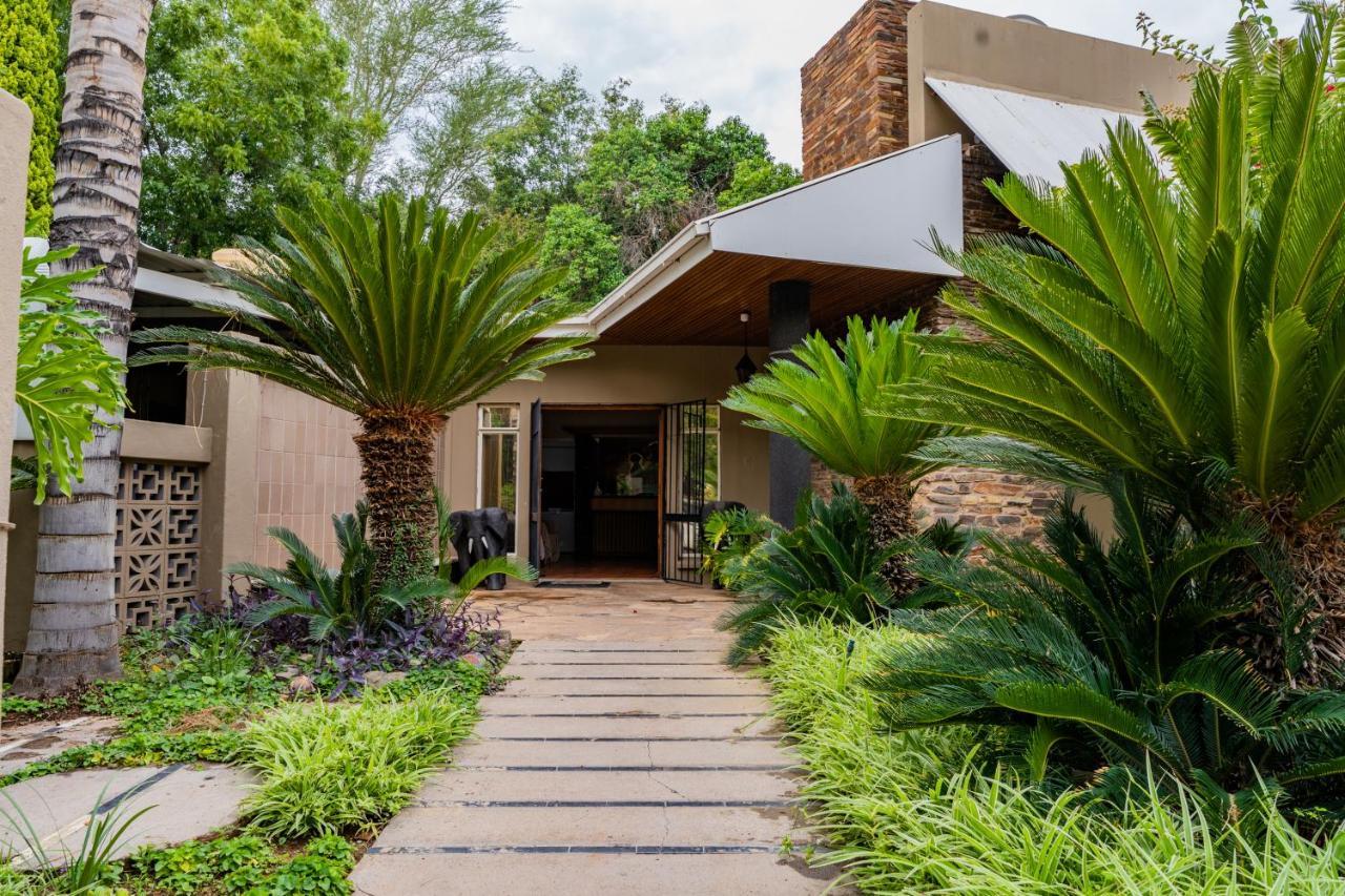 Riverbank Lodge Upington Exterior photo
