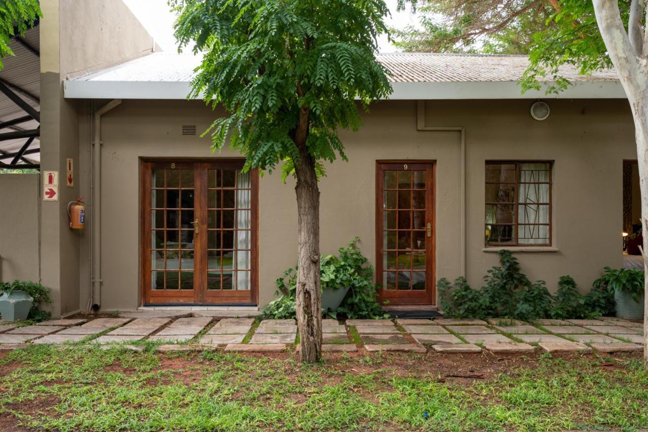 Riverbank Lodge Upington Exterior photo