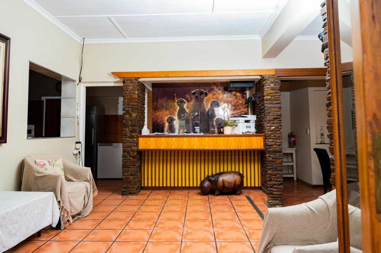 Riverbank Lodge Upington Exterior photo