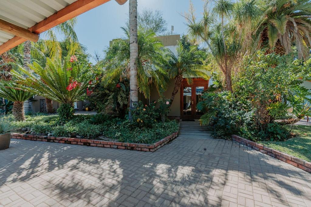 Riverbank Lodge Upington Exterior photo